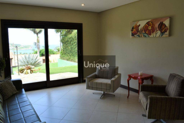 Imagem Casa com 5 Quartos para Temporada, 450 m² em Ferradura - Armação Dos Búzios Imagem Casa com 5 Quartos para Temporada, 450 m² em Ferradura - Armação Dos Búzios