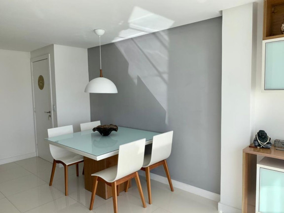 Imagem Imóvel com 3 Quartos à Venda, 189 m² em Buraquinho - Lauro De Freitas Imagem Imóvel com 3 Quartos à Venda, 189 m² em Buraquinho - Lauro De Freitas