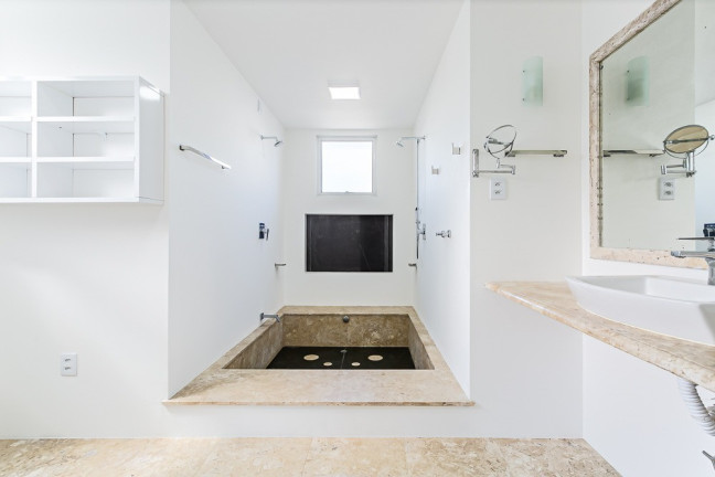 Imagem Apartamento com 4 Quartos à Venda, 218 m² em Centro - Florianópolis