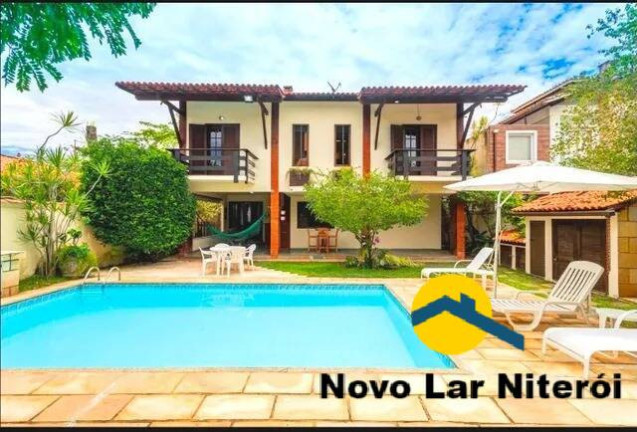 Casa com 3 Quartos à Venda, 300 m² em Camboinhas - Niterói