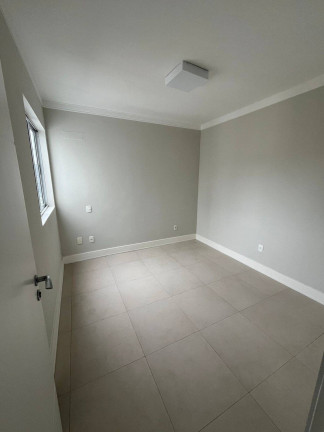 Imagem Apartamento com 3 Quartos para Alugar, 116 m² em Centro - Balneário Camboriú Imagem Apartamento com 3 Quartos para Alugar, 116 m² em Centro - Balneário Camboriú