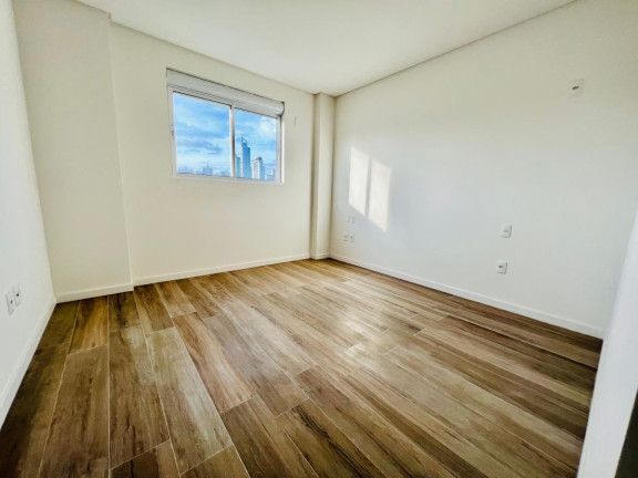 Imagem Apartamento com 3 Quartos à Venda, 137 m² em Centro - Balneário Camboriú