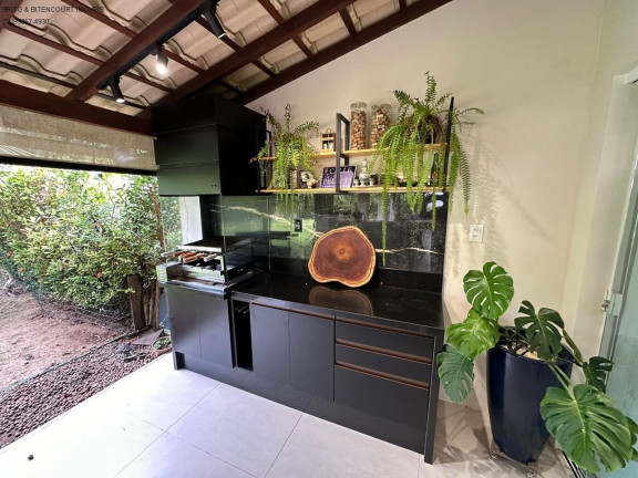 Imagem Casa com 4 Quartos à Venda, 270 m² em Itapuã - Salvador