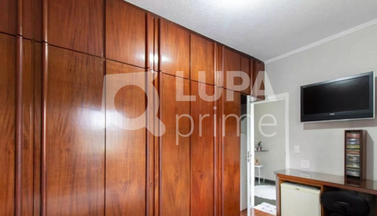 Imagem Casa com 5 Quartos à Venda, 182 m² em Jardim Guanca - São Paulo