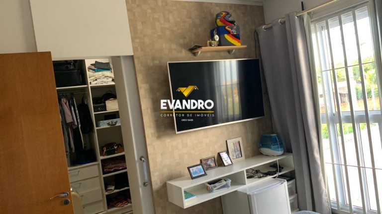 Imagem Casa com 4 Quartos à Venda, 190 m² em Santa Cruz - Cuiabá Imagem Casa com 4 Quartos à Venda, 190 m² em Santa Cruz - Cuiabá