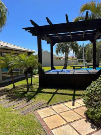 Imagem Casa com 4 Quartos à Venda, 320 m² em Capão Novo - Capao Da Canoa