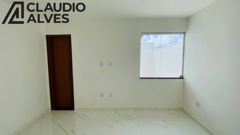 Imagem Casa com 3 Quartos à Venda, 88 m² em Parque Ipê - Feira De Santana