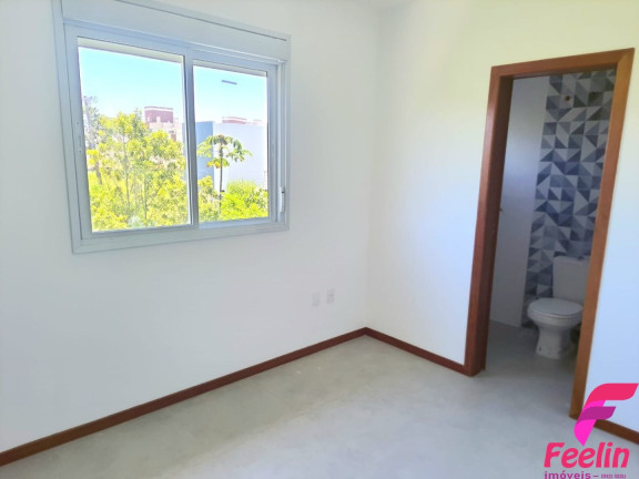 Imagem Casa com 3 Quartos à Venda, 168 m² em Campeche - Florianópolis