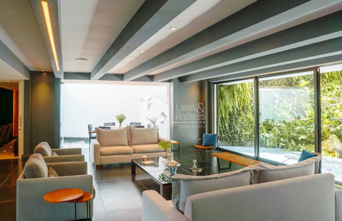 Imagem Casa com 4 Quartos à Venda, 716 m² em Vila Madalena - São Paulo Imagem Casa com 4 Quartos à Venda, 716 m² em Vila Madalena - São Paulo