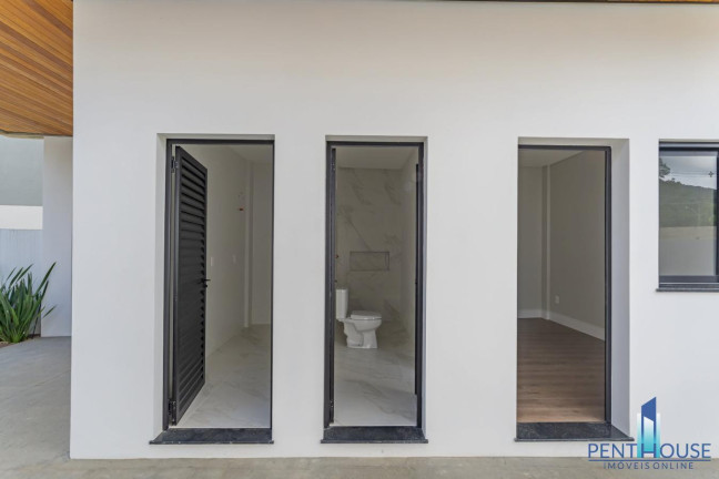Imagem Casa com 3 Quartos à Venda, 452 m² em Santa Regina - Camboriú