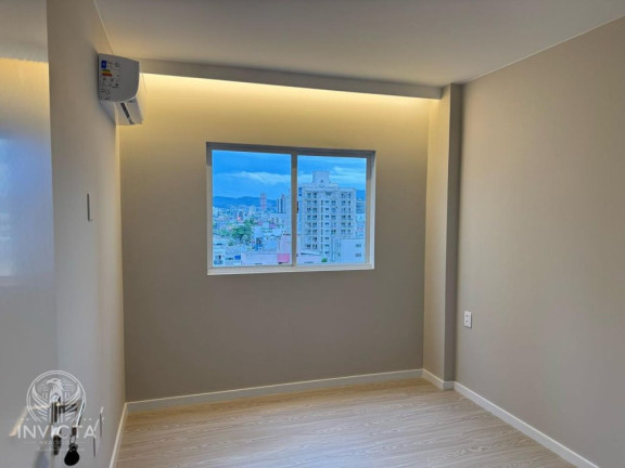 Imagem Apartamento com 2 Quartos à Venda, 76 m² em Centro - Balneário Camboriú Imagem Apartamento com 2 Quartos à Venda, 76 m² em Centro - Balneário Camboriú