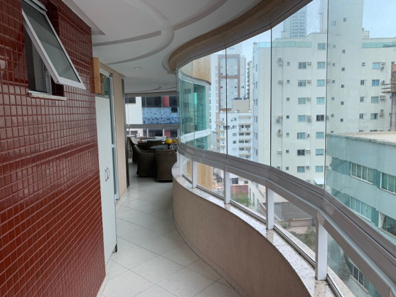 Imagem Apartamento com 3 Quartos à Venda, 132 m² em Centro - Balneário Camboriú Imagem Apartamento com 3 Quartos à Venda, 132 m² em Centro - Balneário Camboriú
