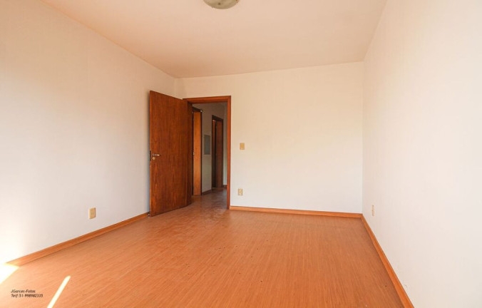 Imagem Casa com 3 Quartos à Venda, 220 m² em Ipanema - Porto Alegre