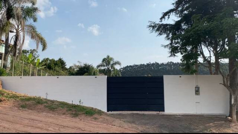 Imagem Chácara com 2 Quartos à Venda, 825 m² em Chácara Santa Branca - Santa Branca Imagem Chácara com 2 Quartos à Venda, 825 m² em Chácara Santa Branca - Santa Branca