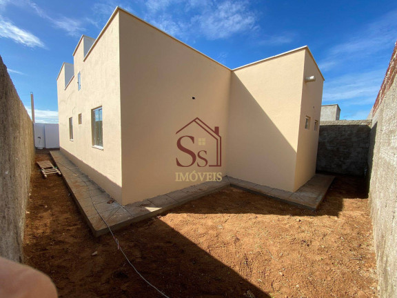 Casa com 3 Quartos à Venda,  em Nova Betânia - Mossoró