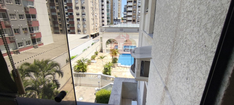 Imagem Apartamento com 3 Quartos à Venda, 133 m² em Menino Deus - Porto Alegre Imagem Apartamento com 3 Quartos à Venda, 133 m² em Menino Deus - Porto Alegre