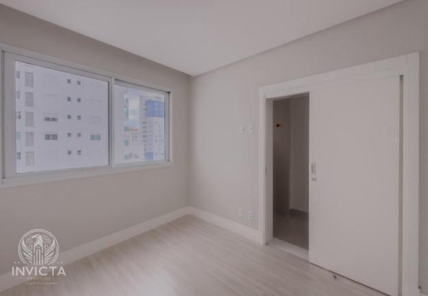 Imagem Apartamento com 4 Quartos à Venda, 146 m² em Centro - Balneário Camboriú Imagem Apartamento com 4 Quartos à Venda, 146 m² em Centro - Balneário Camboriú