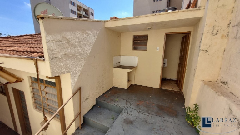 Imagem Casa com 2 Quartos à Venda, 170 m² em Centro - Ribeirão Preto Imagem Casa com 2 Quartos à Venda, 170 m² em Centro - Ribeirão Preto
