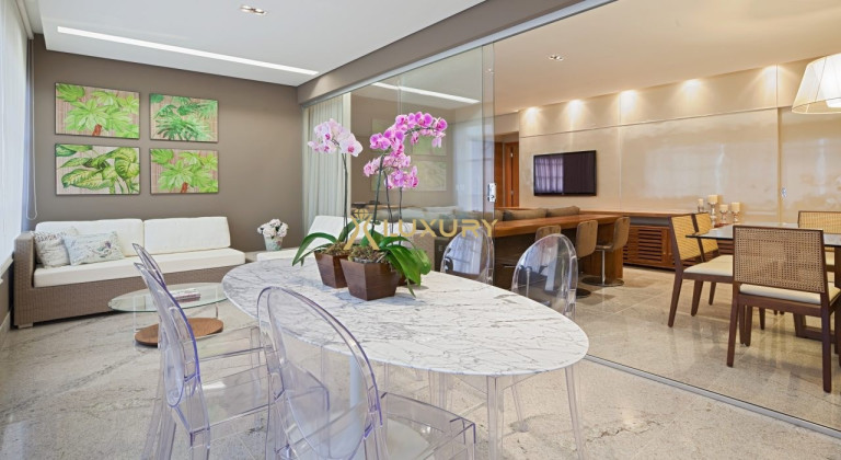 Imagem Imóvel com 4 Quartos à Venda, 215 m² em Vila Da Serra - Nova Lima Imagem Imóvel com 4 Quartos à Venda, 215 m² em Vila Da Serra - Nova Lima
