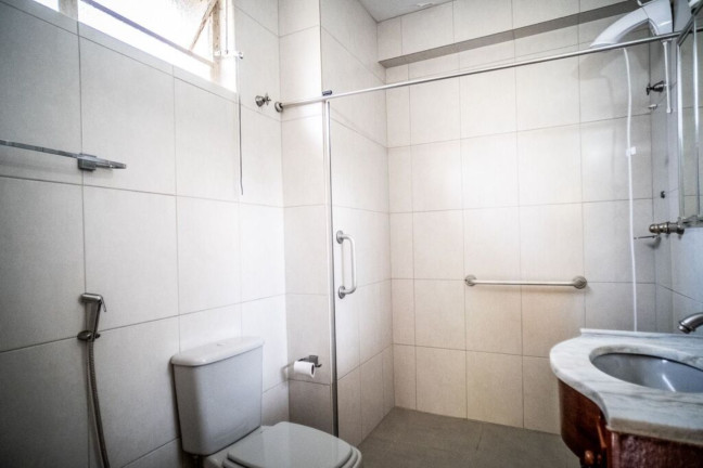 Imagem Imóvel com 3 Quartos à Venda, 141 m² em Menino Deus - Porto Alegre Imagem Imóvel com 3 Quartos à Venda, 141 m² em Menino Deus - Porto Alegre