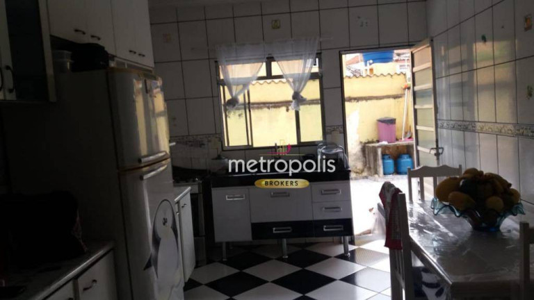 Imagem Casa com 4 Quartos à Venda, 382 m² em Vila Lucinda - Santo André
