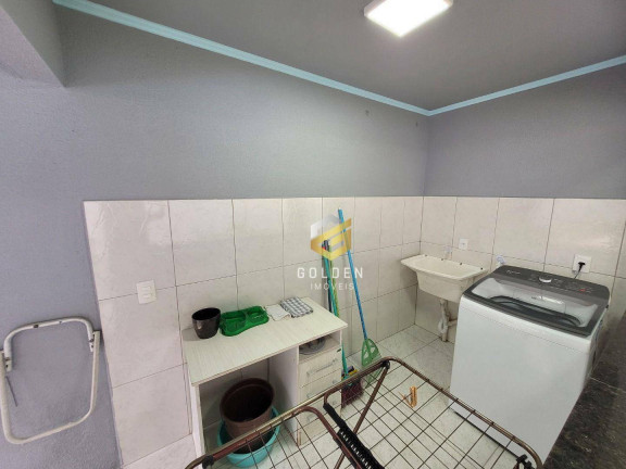 Imagem Casa com 4 Quartos para Temporada, 220 m² em Bombinhas - Bombinhas