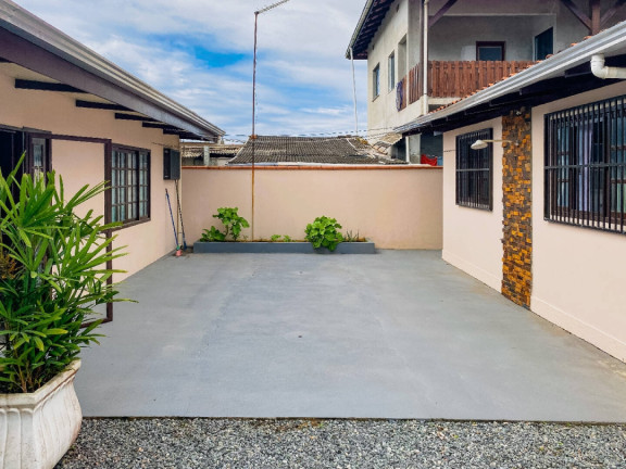 Imagem Casa com 3 Quartos à Venda, 360 m² em Centro - Balneário Barra Do Sul