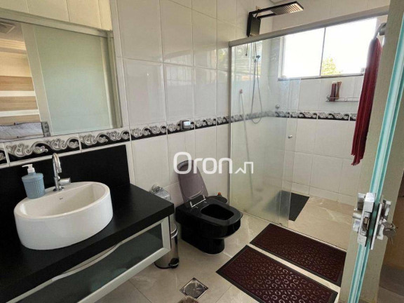 Imagem Sobrado com 3 Quartos à Venda, 260 m² em Portal Do Sol I - Goiânia