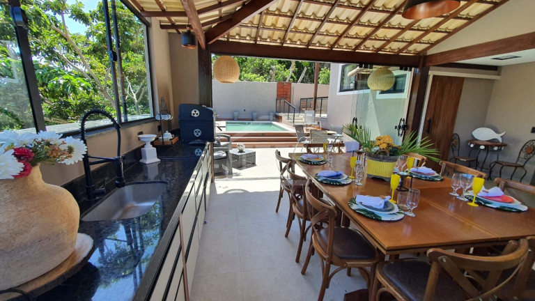 Imagem Casa com 6 Quartos à Venda, 198 m² em Ferradurinha - Armação Dos Búzios Imagem Casa com 6 Quartos à Venda, 198 m² em Ferradurinha - Armação Dos Búzios