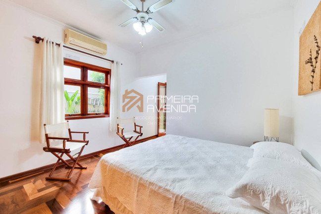 Imagem Casa com 3 Quartos à Venda, 350 m² em Loteamento Villa Branca - Jacareí Imagem Casa com 3 Quartos à Venda, 350 m² em Loteamento Villa Branca - Jacareí
