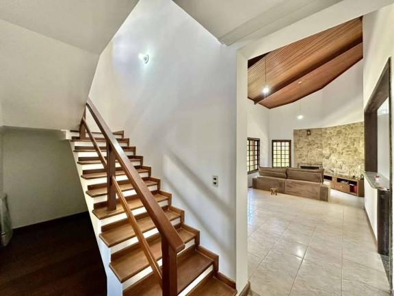 Imagem Casa com 3 Quartos à Venda, 255 m² em Granja Viana - Carapicuíba Imagem Casa com 3 Quartos à Venda, 255 m² em Granja Viana - Carapicuíba
