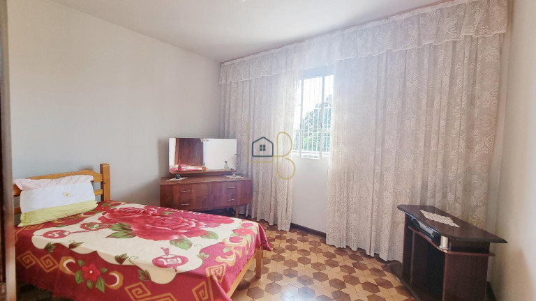 Imagem Sobrado com 3 Quartos à Venda, 243 m² em Jardim Palmares - Londrina