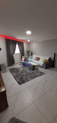 Imagem Casa com 2 Quartos à Venda, 250 m² em Caiçara - Praia Grande Imagem Casa com 2 Quartos à Venda, 250 m² em Caiçara - Praia Grande