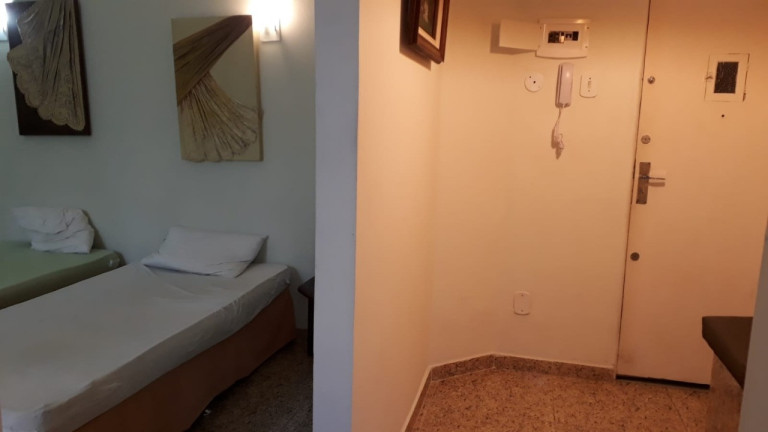 Imagem Apartamento com 1 Quarto à Venda,  em Copacabana - Rio De Janeiro