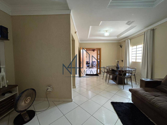Imagem Casa com 3 Quartos à Venda, 284 m² em Jardim Leblon - Goiânia