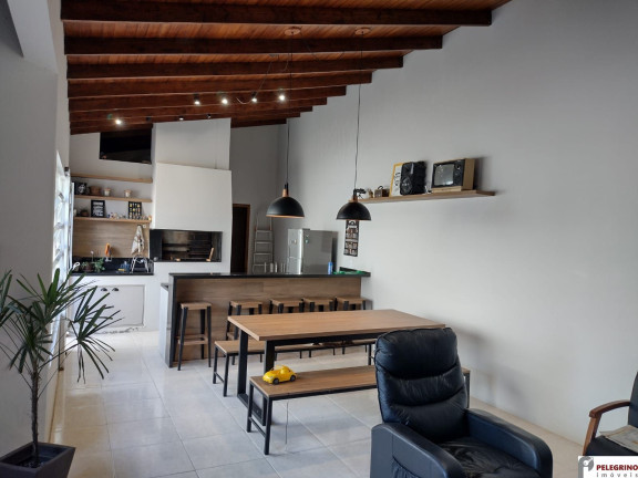 Casa com 3 Quartos à Venda, 168 m² em Pontal - Tapes