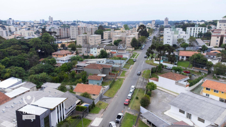Imagem Terreno à Venda, 1.592 m² em Tingui - Curitiba Imagem Terreno à Venda, 1.592 m² em Tingui - Curitiba