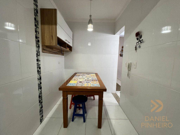 Imagem Apartamento com 3 Quartos à Venda, 120 m² em Vila Guilhermina - Praia Grande