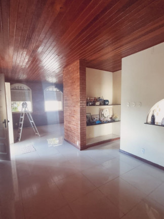 Imagem Casa com 5 Quartos à Venda, em Itapuã - Salvador Imagem Casa com 5 Quartos à Venda, em Itapuã - Salvador
