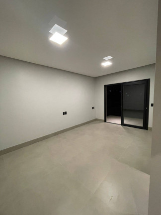 Imagem Casa com 3 Quartos à Venda, 215 m² em Jardins Capri - Senador Canedo
