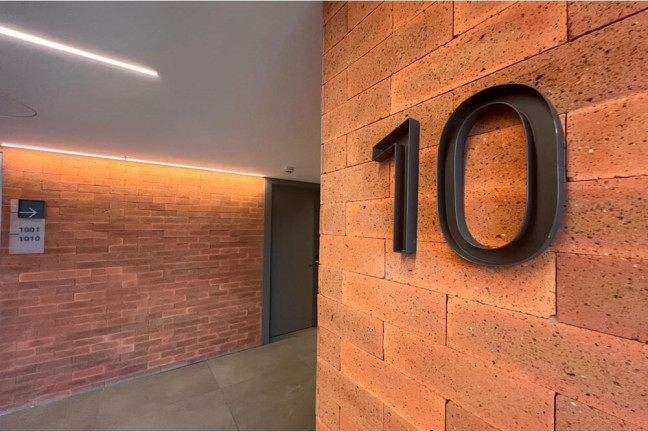 Imagem Imóvel com 1 Quarto à Venda, 33 m² em Teresópolis - Porto Alegre