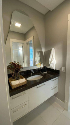 Imagem Apartamento com 3 Quartos à Venda, 138 m² em Centro - Balneário Camboriú Imagem Apartamento com 3 Quartos à Venda, 138 m² em Centro - Balneário Camboriú
