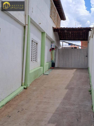 Imagem Casa com 3 Quartos à Venda, em Centro - Sarzedo Imagem Casa com 3 Quartos à Venda, em Centro - Sarzedo