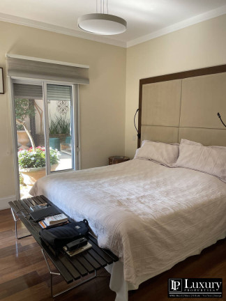 Imagem Apartamento com 2 Quartos à Venda, 300 m² em Alto De Pinheiros - São Paulo