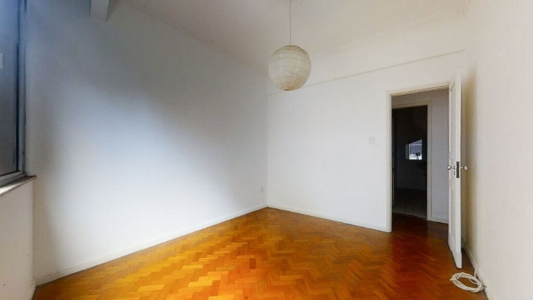 Imagem Imóvel com 3 Quartos à Venda, 110 m² em Copacabana - Rio De Janeiro Imagem Imóvel com 3 Quartos à Venda, 110 m² em Copacabana - Rio De Janeiro