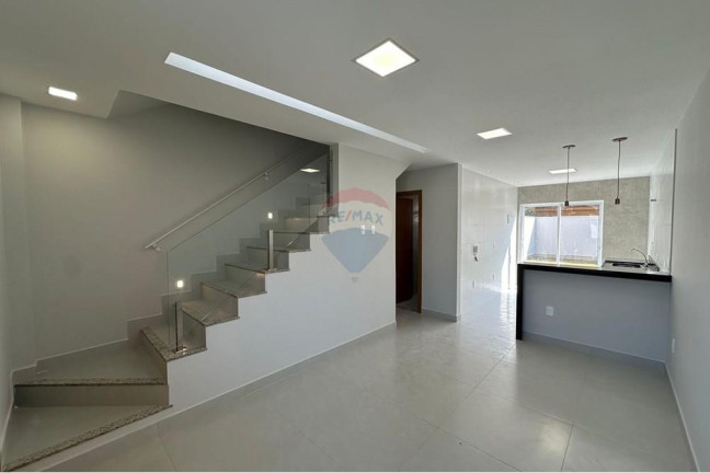 Imagem Casa com 2 Quartos à Venda, 60 m² em Praia De Itaipuacu I - Maricá Imagem Casa com 2 Quartos à Venda, 60 m² em Praia De Itaipuacu I - Maricá