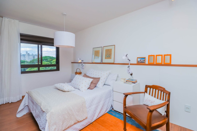Imagem Imóvel com 2 Quartos à Venda, 67 m² em Passo Da Areia - Porto Alegre Imagem Imóvel com 2 Quartos à Venda, 67 m² em Passo Da Areia - Porto Alegre