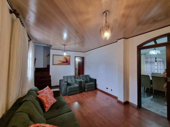 Imagem Sobrado com 4 Quartos à Venda, 240 m² em Capão Da Imbuia - Curitiba Imagem Sobrado com 4 Quartos à Venda, 240 m² em Capão Da Imbuia - Curitiba