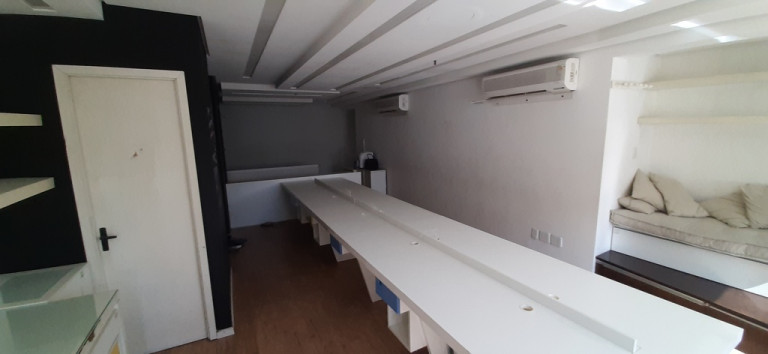 Imagem Sala Comercial à Venda, 58 m² em Rio Branco - Porto Alegre Imagem Sala Comercial à Venda, 58 m² em Rio Branco - Porto Alegre