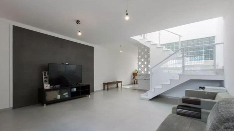 Imagem Casa com 2 Quartos à Venda, 130 m² em Vila Firmiano Pinto - São Paulo Imagem Casa com 2 Quartos à Venda, 130 m² em Vila Firmiano Pinto - São Paulo